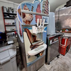 دستگاه بستنی نیکنام سه فاز مدل 93